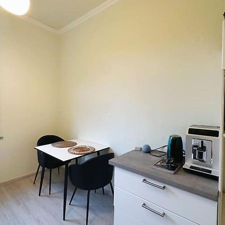 2 Schlafzimmer Waschenspuelmaschine Duisburg Eksteriør billede