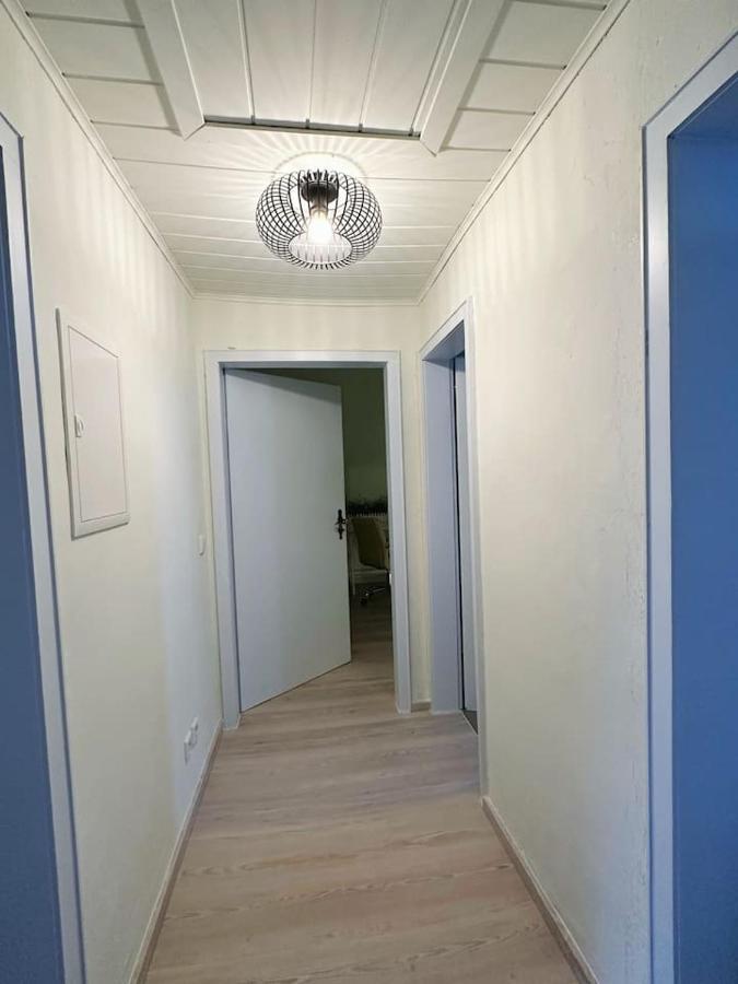2 Schlafzimmer Waschenspuelmaschine Duisburg Eksteriør billede