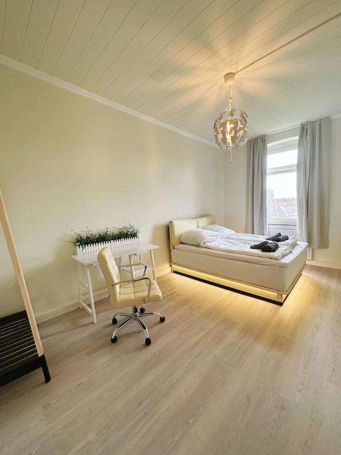 2 Schlafzimmer Waschenspuelmaschine Duisburg Eksteriør billede