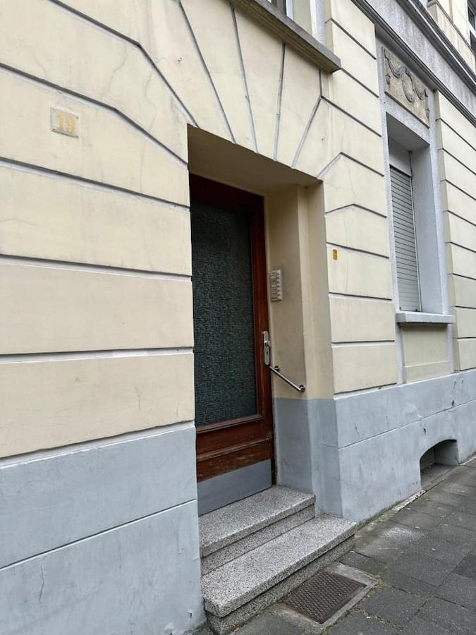 2 Schlafzimmer Waschenspuelmaschine Duisburg Eksteriør billede